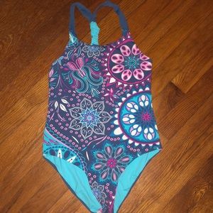 Girls adorable one piece swim suit!